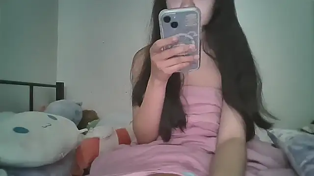 Snapshot of PettingAnnoying chatting on May 25, 1:33 am PettingAnnoying online show from May 25, 1:33 am