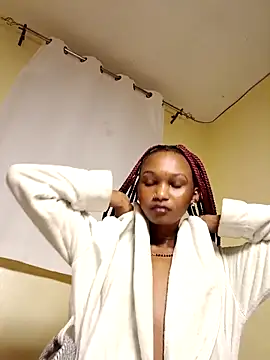 Snapshot of Sugarpie_ chatting on May 25, 2:39 am Sugarpie online show from May 25, 2:39 am