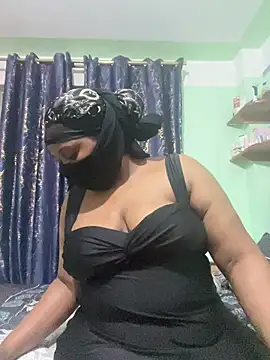 Snapshot of sexyDiva9 chatting on May 18, 8:36 pm sexyDiva9 online show from May 18, 8:36 pm