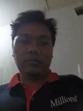 Snapshot of lei_ceng_sui chatting on May 19, 10:43 am lei ceng sui online show from May 19, 10:43 am