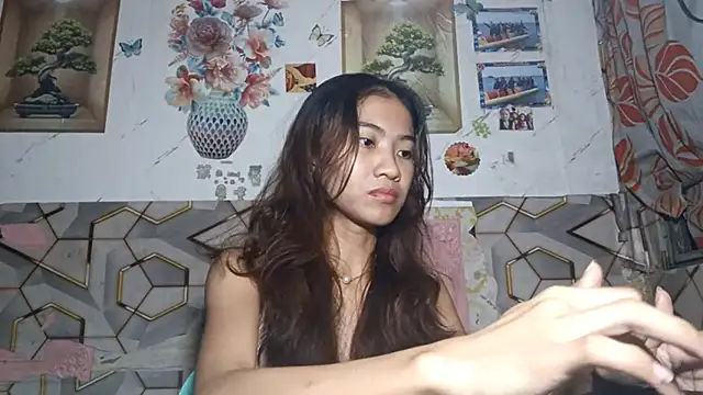 Snapshot of DeeannGunby chatting on May 30, 6:38 pm DeeannGunby online show from May 30, 6:38 pm