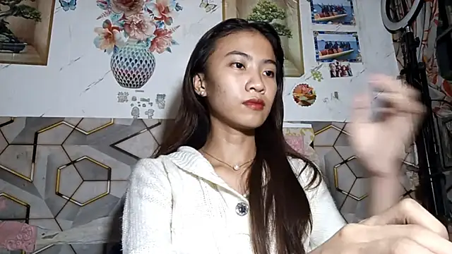 Snapshot of DeeannGunby chatting on June 3, 4:23 pm DeeannGunby online show from June 3, 4:23 pm