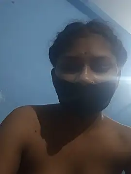 Naughty-Savi online show from July 9, 8:18 am