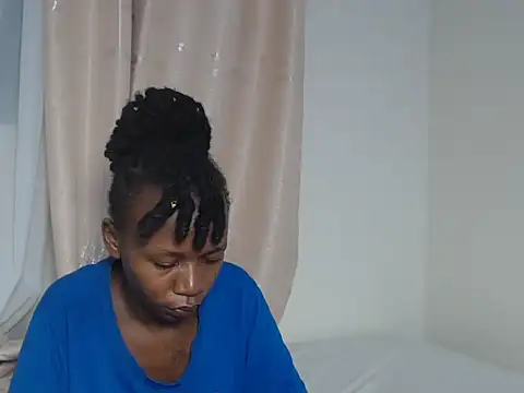 VexxieXO online show from June 12, 1:37 am