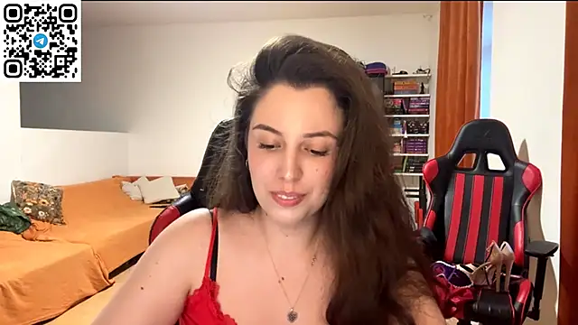 Snapshot of SweetFenomen67 chatting on June 29, 5:24 pm SweetFenomen67 online show from June 29, 5:24 pm