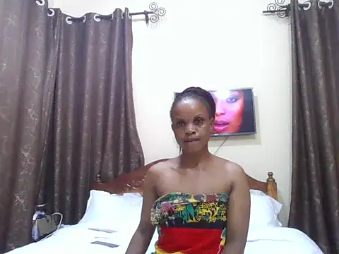 Snapshot of Fine_babe chatting on May 18, 7:52 pm Fine babe online show from May 18, 7:52 pm
