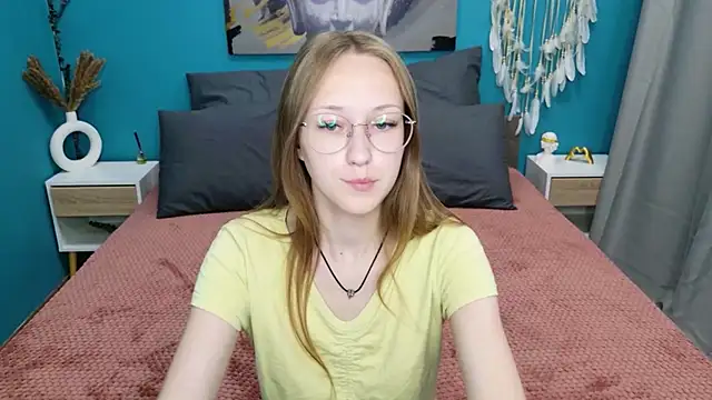 Snapshot of Calista_Everleig chatting on July 20, 9:56 am Calista Everleig online show from July 20, 9:56 am