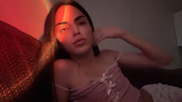 MarlyJess online show from May 31, 4:47 pm