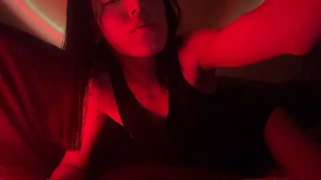 MarlyJess online show from June 6, 7:51 pm