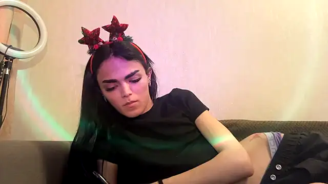 MarlyJess online show from August 7, 5:26 pm