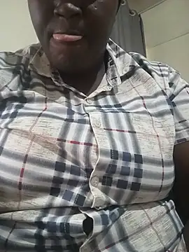 prettybabe02 online show from August 3, 5:28 am