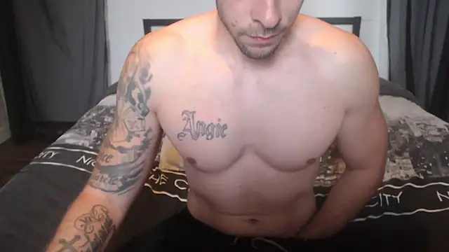 Snapshot of DevilFitness chatting on May 19, 7:15 am DevilFitness online show from May 19, 7:15 am