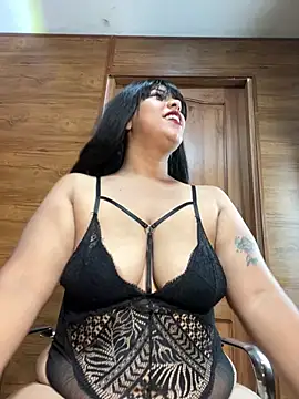 Snapshot of Alexia_Lerner chatting on June 22, 8:06 pm Alexia Lerner online show from June 22, 8:06 pm