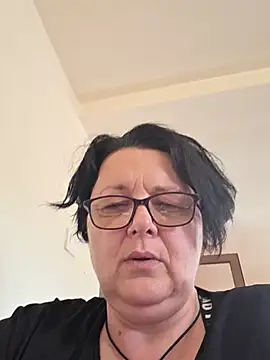 Snapshot of Diana_Diafan chatting on May 22, 3:17 pm Diana Diafan online show from May 22, 3:17 pm