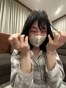 mayumichan13 v online show from May 20, 8:37 pm