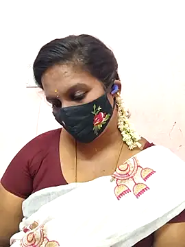 CuteTamizhachi online show from July 18, 5:17 pm