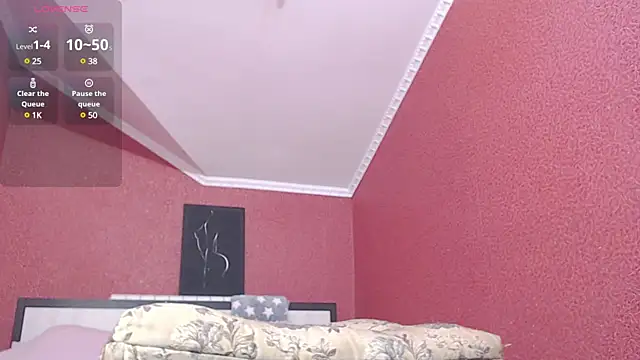 Snapshot of TorySoSweety chatting on December 11, 1:28 pm TorySoSweety online show from December 11, 1:28 pm