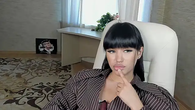 SerenaBoll online show from May 20, 12:55 pm