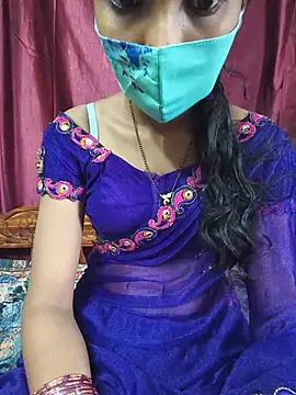 Snapshot of reshma124 chatting on July 11, 2:25 am reshma124 online show from July 11, 2:25 am