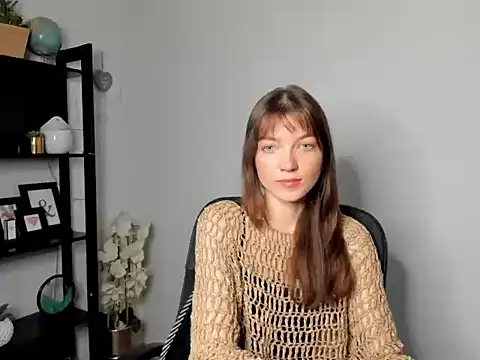 Snapshot of KiraBliss28 chatting on May 25, 5:46 am KiraBliss28 online show from May 25, 5:46 am