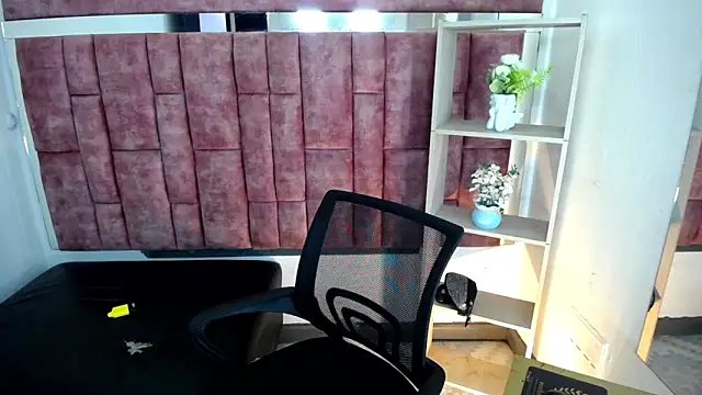 Logaanhotts online show from May 29, 7:56 pm