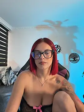 Snapshot of HaileeBeer_ chatting on May 21, 9:55 pm HaileeBeer online show from May 21, 9:55 pm