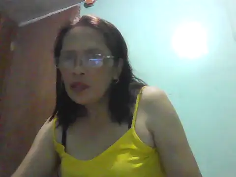 momshe2026 online show from May 20, 1:17 pm