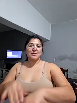 morena95  online show from June 4, 2:34 pm