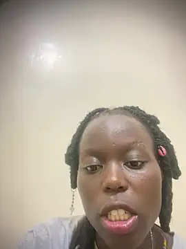 Snapshot of ebonycurvedass chatting on June 15, 11:34 am ebonycurvedass online show from June 15, 11:34 am