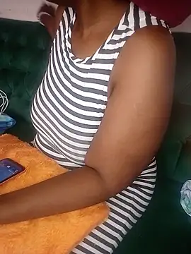 Snapshot of Babey_caramel chatting on May 23, 8:51 am Babey caramel online show from May 23, 8:51 am