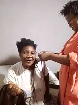 Snapshot of Teecheaa chatting on June 23, 5:55 pm Teecheaa online show from June 23, 5:55 pm