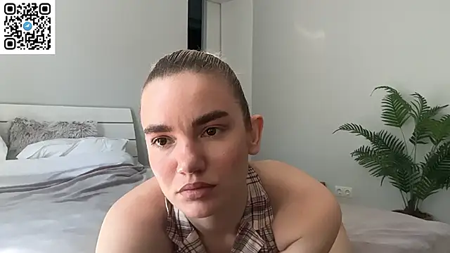 KiraAngella online show from July 18, 1:04 pm