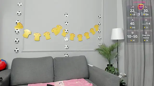 Sofiawonderr online show from June 21, 7:49 pm
