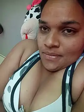 Snapshot of sexygirlbronw01 chatting on May 22, 8:36 pm sexygirlbronw01 online show from May 22, 8:36 pm