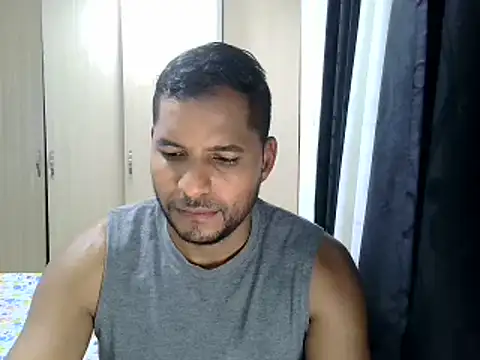Snapshot of Bruno_vip chatting on June 26, 12:04 am Bruno vip online show from June 26, 12:04 am