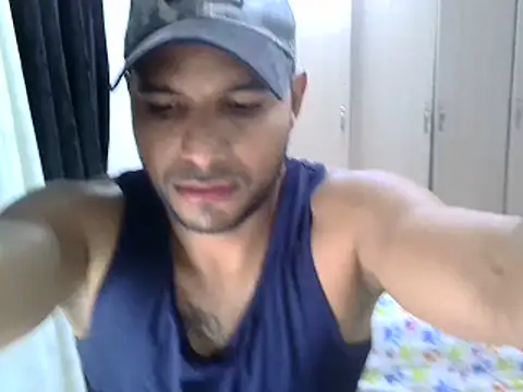 Snapshot of Bruno_vip chatting on July 8, 12:04 am Bruno vip online show from July 8, 12:04 am