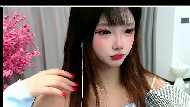 yan-0705 online show from May 29, 11:41 am