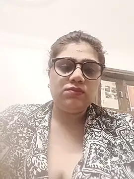 Snapshot of yourchahat27 chatting on June 16, 9:06 pm yourchahat27 online show from June 16, 9:06 pm