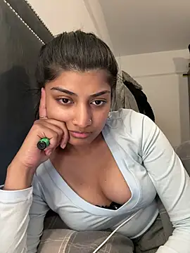 naughtywhisper784 online show from July 4, 3:51 pm