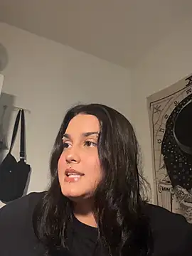 Snapshot of VenusRotten chatting on May 21, 7:10 pm VenusRotten online show from May 21, 7:10 pm