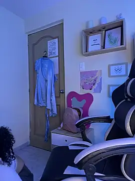 Snapshot of victorya_milf chatting on July 1, 7:46 pm victorya milf online show from July 1, 7:46 pm
