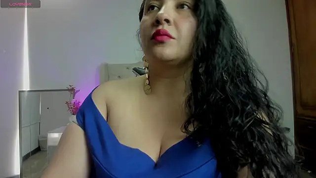 JadeBellee online show from June 29, 5:35 pm