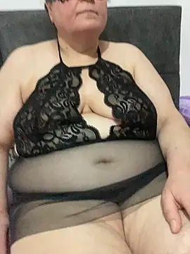 SINIRSIZOLGUN online show from June 15, 10:45 pm