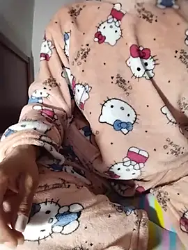 Estefanycute online show from June 27, 4:50 am