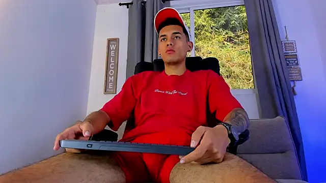 NickCopeer  online show from July 3, 12:11 pm