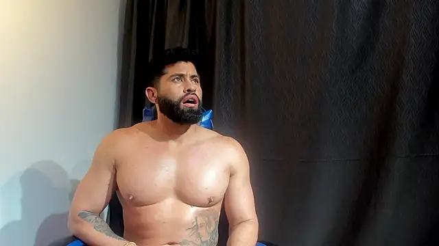 RikyAaron online show from July 21, 1:52 am