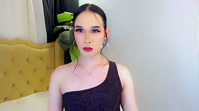 LexiLoreOnTop online show from June 3, 2:33 pm