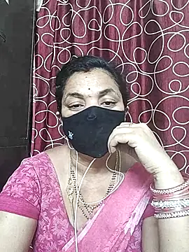 Snapshot of Leela_555 chatting on June 26, 11:53 pm Leela 555 online show from June 26, 11:53 pm