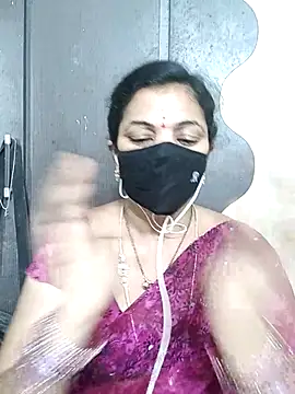 Snapshot of Leela_555 chatting on June 29, 12:49 pm Leela 555 online show from June 29, 12:49 pm