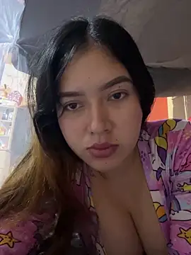 Snapshot of LuxuryCoupleX chatting on May 23, 3:23 am LuxuryCoupleX online show from May 23, 3:23 am